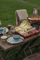 Hongyuan Weilu Nomadic Luxury Camp