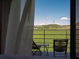 Hongyuan Weilu Nomadic Luxury Camp
