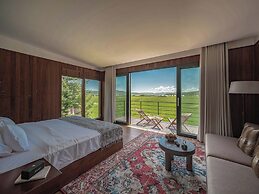Hongyuan Weilu Nomadic Luxury Camp
