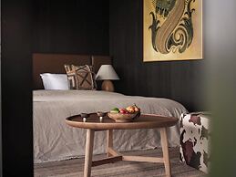 Hongyuan Weilu Nomadic Luxury Camp