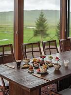 Hongyuan Weilu Nomadic Luxury Camp