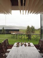 Hongyuan Weilu Nomadic Luxury Camp