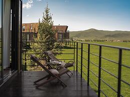 Hongyuan Weilu Nomadic Luxury Camp