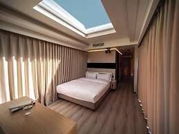 Hongyuan Weilu Nomadic Luxury Camp