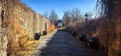 Tsingpu Badaling Retreat