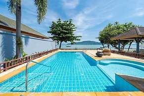 SeaView Villa Private Pool Table V195