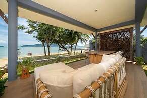 SeaView Villa Private Pool Table V195