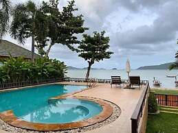 SeaView Villa Private Pool Table V195