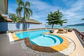 SeaView Villa Private Pool Table V195