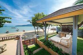 SeaView Villa Private Pool Table V195