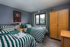 House -sleeps 8, Parking, Suitable for Contractors