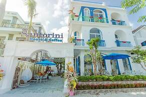 Santorini House and Coffee