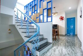 Santorini House and Coffee