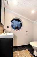 Villa Ailo - Quality Villa with Sauna & Jacuzzi