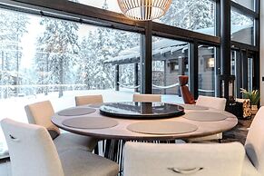 Villa Ailo - Quality Villa with Sauna & Jacuzzi