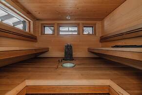 Villa Ailo - Quality Villa with Sauna & Jacuzzi