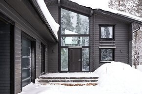 Villa Ailo - Quality Villa with Sauna & Jacuzzi