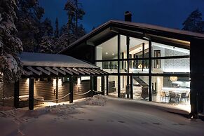 Villa Ailo - Quality Villa with Sauna & Jacuzzi