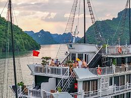 Oasis Bay Party Cruise