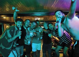 Oasis Bay Party Cruise