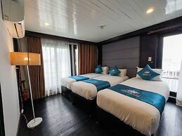 Oasis Bay Party Cruise