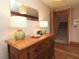 Stone & Fleece Cottage