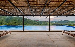 Nanda Hill Resorts