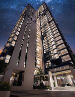 2 Bed Room Sea View High Floor Luxury Accomodation