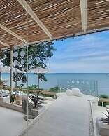 2 Bed Room Sea View High Floor Luxury Accomodation