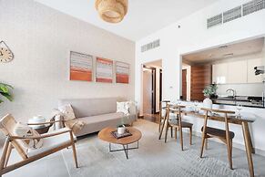 Dubai Marina Sleeps 3 Very Close to the Beach