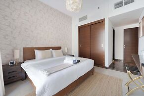 Dubai Marina Sleeps 3 Very Close to the Beach