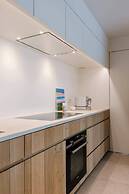 Charming Chic Stay With Garden Views Parking