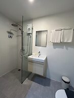 Hill Bay Suites