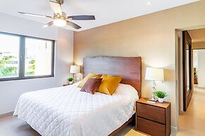 D410 Lorena Ochoa 4 Bedroom Apts