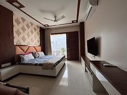 HomiStay - Luxury Room