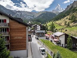 Alpin Bijou bei der Bergbahn