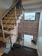 HomiStay - 3BHK