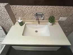 HomiStay - 3BHK