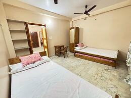 Sri Mayapur Chandrodaya Guest House