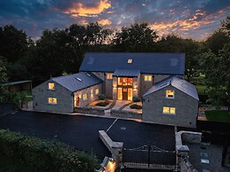 Alston House