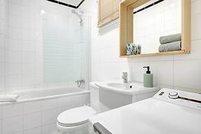 Stylish 1BR in Le Marais District
