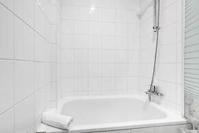 Stylish 1BR in Le Marais District