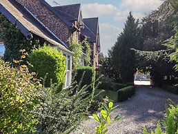 Ten Gables