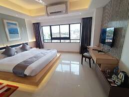 The Peace Palace Luxury Hotel