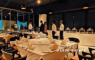 The Peace Palace Luxury Hotel