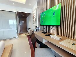 The Peace Palace Luxury Hotel
