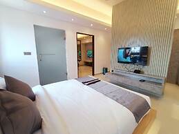 The Peace Palace Luxury Hotel