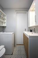 Cozy 2BR Near Metro Acropolis View