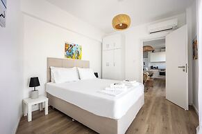 Cozy 2BR Near Metro Acropolis View