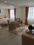 The Grand Empire Hotel
